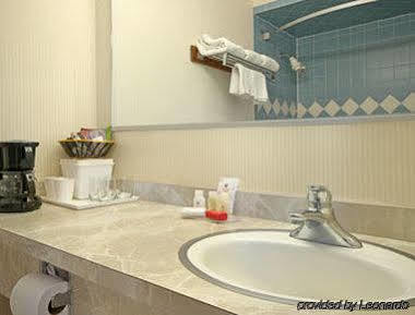 Ramada By Wyndham Flemington Otel Dış mekan fotoğraf